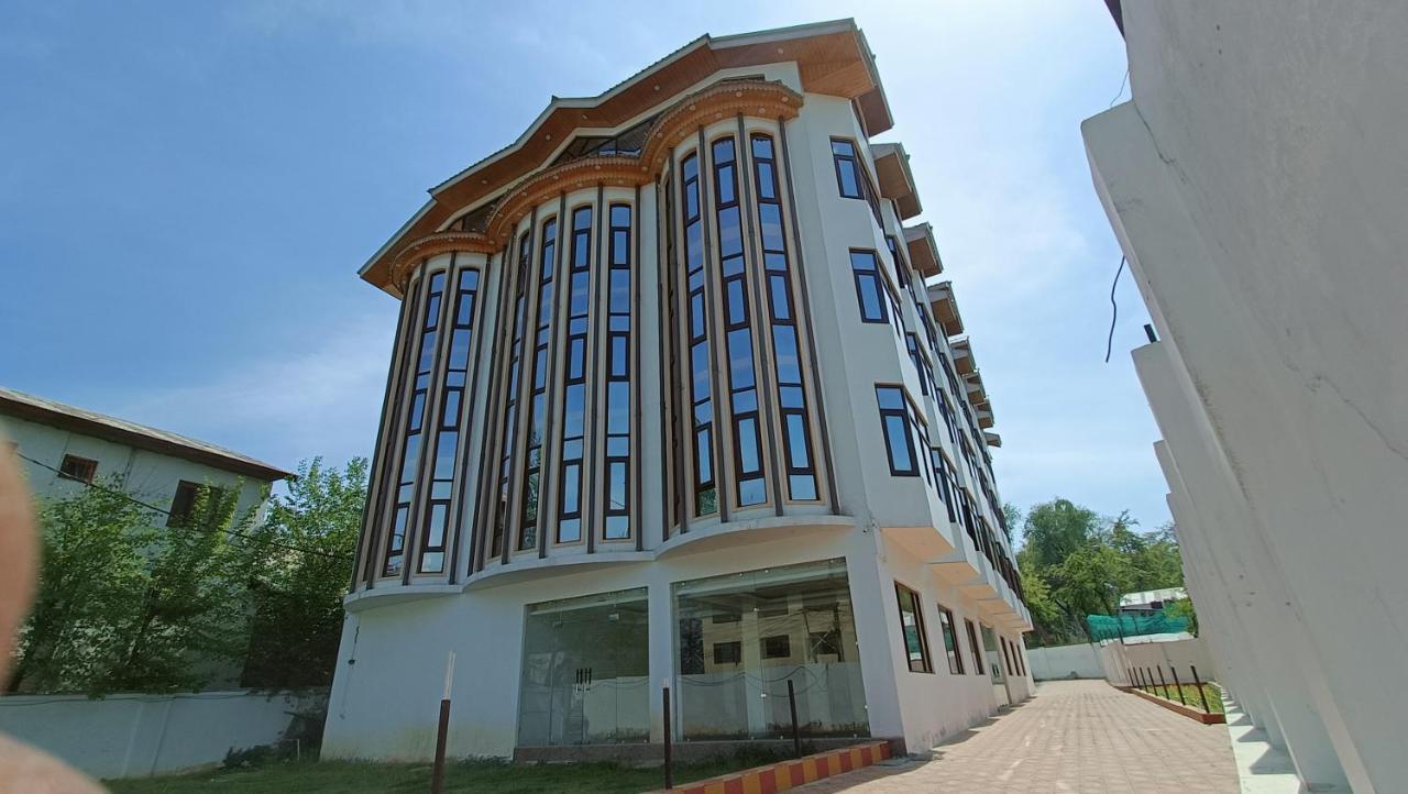 Hotel Zoon Dabb Srinagar Airport Kashmir Екстериор снимка