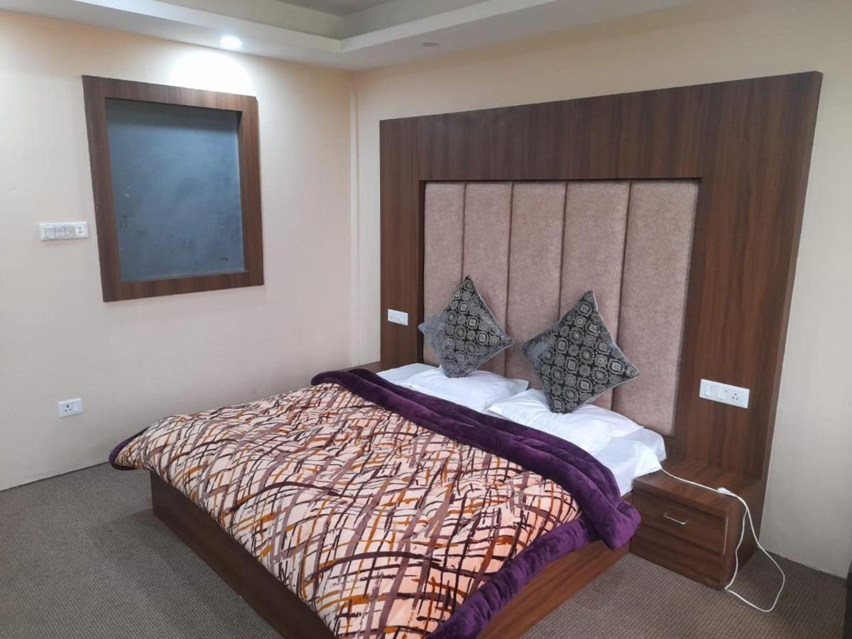 Hotel Zoon Dabb Srinagar Airport Kashmir Екстериор снимка