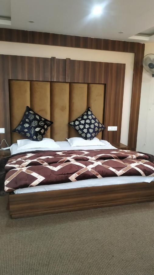 Hotel Zoon Dabb Srinagar Airport Kashmir Екстериор снимка
