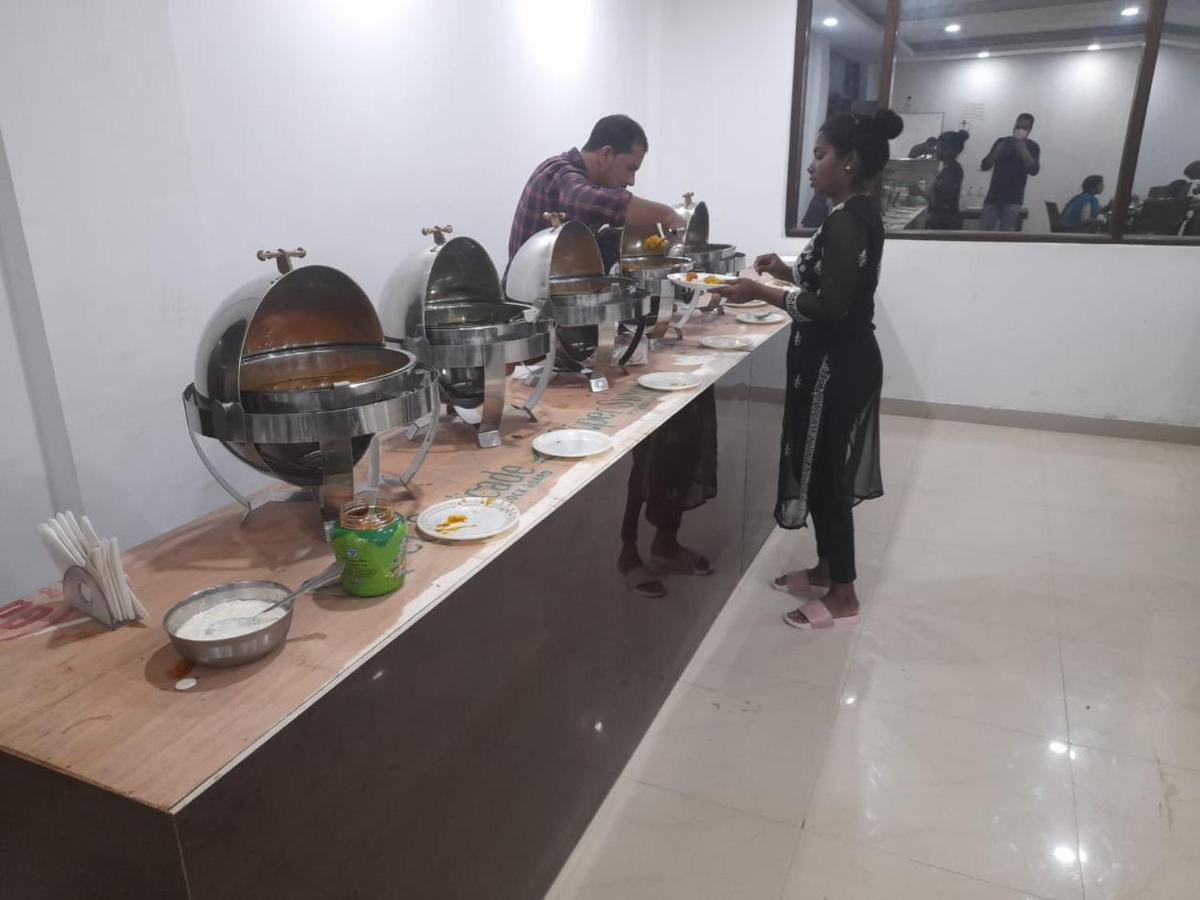 Hotel Zoon Dabb Srinagar Airport Kashmir Екстериор снимка