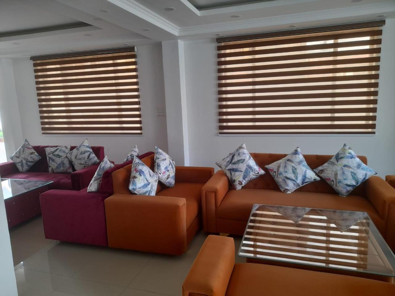 Hotel Zoon Dabb Srinagar Airport Kashmir Екстериор снимка